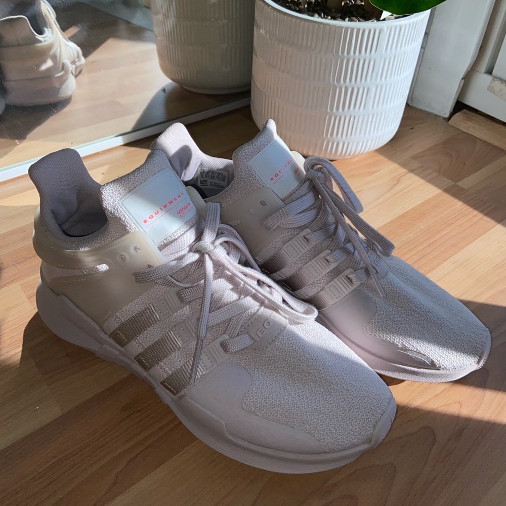 Adidas Sneakers